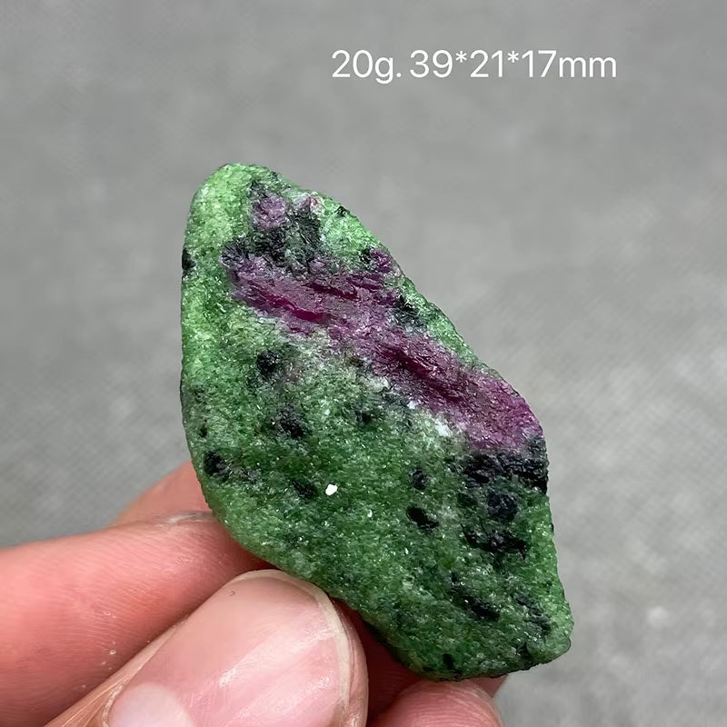 Best! 100% Natural Myanmar Fluorescent Ruby Rough Mineral Stones and Crystals Healing Crystals Quartz Gemstones +Box 35Mm