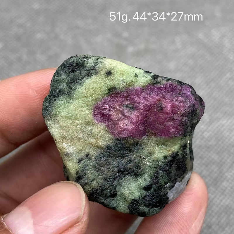 Best! 100% Natural Myanmar Fluorescent Ruby Rough Mineral Stones and Crystals Healing Crystals Quartz Gemstones +Box 35Mm