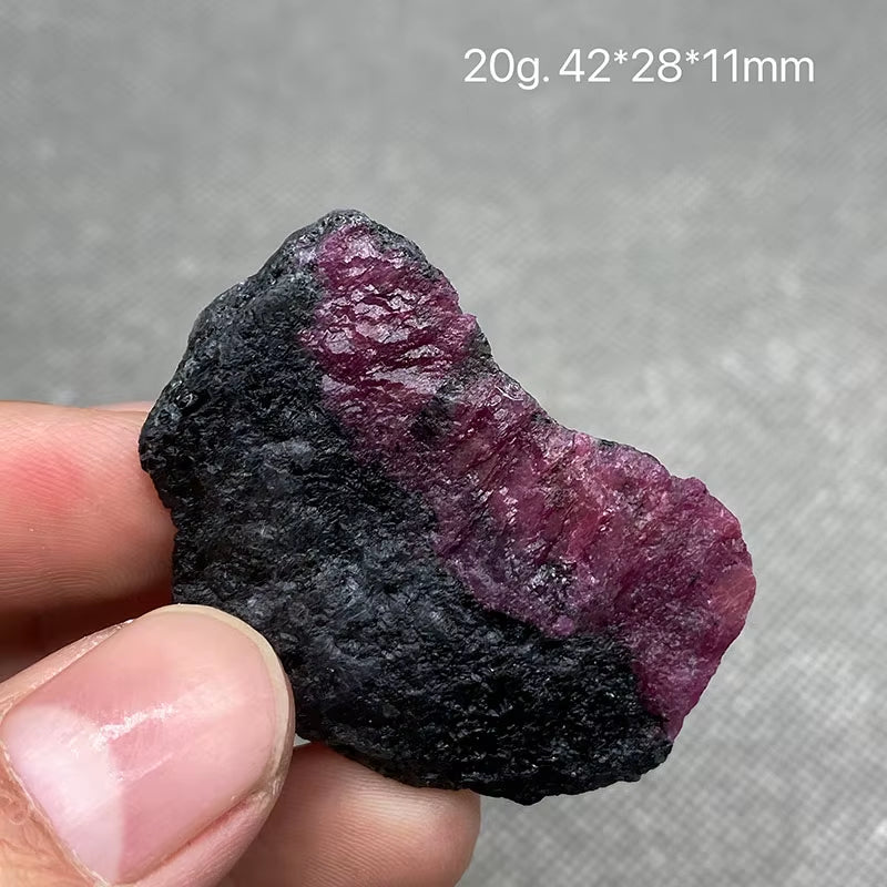 Best! 100% Natural Myanmar Fluorescent Ruby Rough Mineral Stones and Crystals Healing Crystals Quartz Gemstones +Box 35Mm