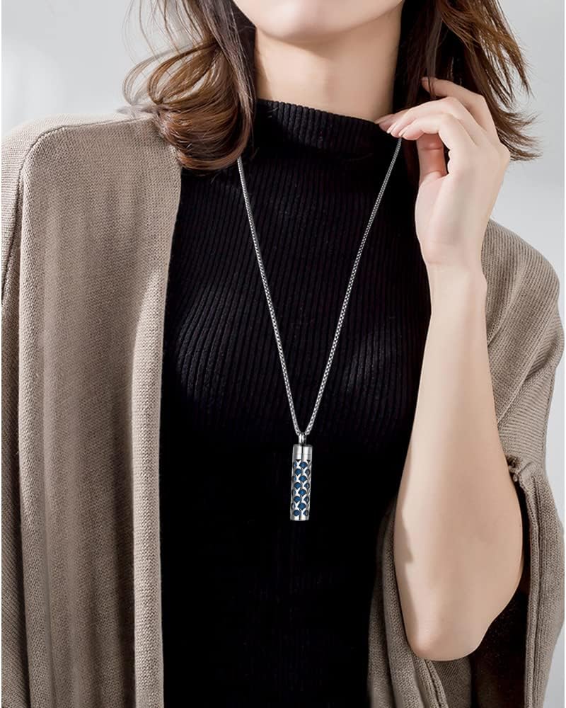 Essential Oil Necklace for Women, Aromatherapy Pendant Necklace 316L Stainless Steel Diffuser, Essential Oil Jewelry Gift for Men Women, Christmas, Birthday XN046-01